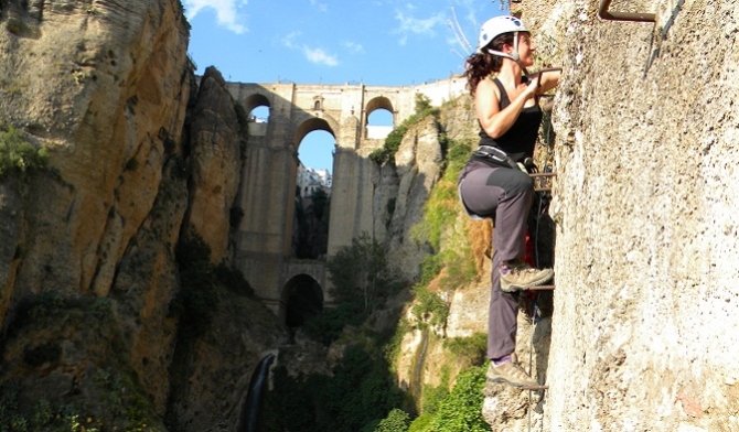¿Buscas emociones?  Aventúrate en la Serranía de Ronda...